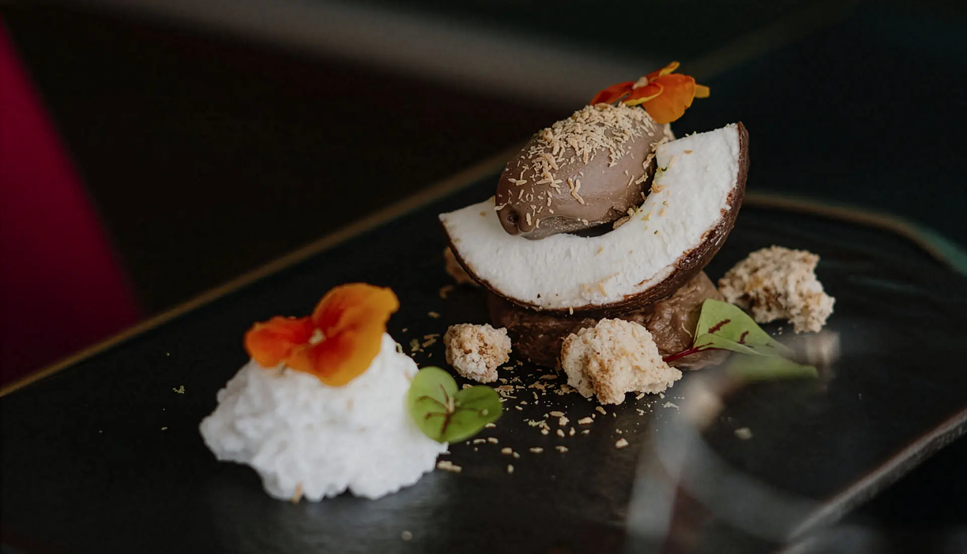 Amara modern fine dining restaurant in Vale do Lobo Algarve with contemporary cuisine