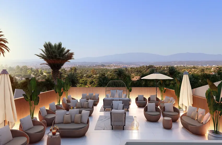 Evening relaxation atmosphere at Quinta Heights outdoor areas